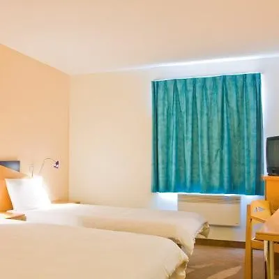 Ibis Отель