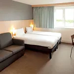 Ibis Hotel