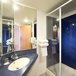Ibis Hotel 3*