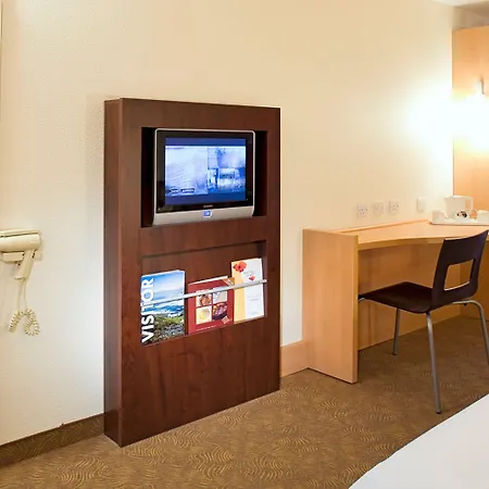 Ibis 3*