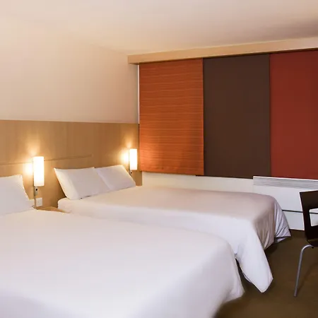 Ibis 3*
